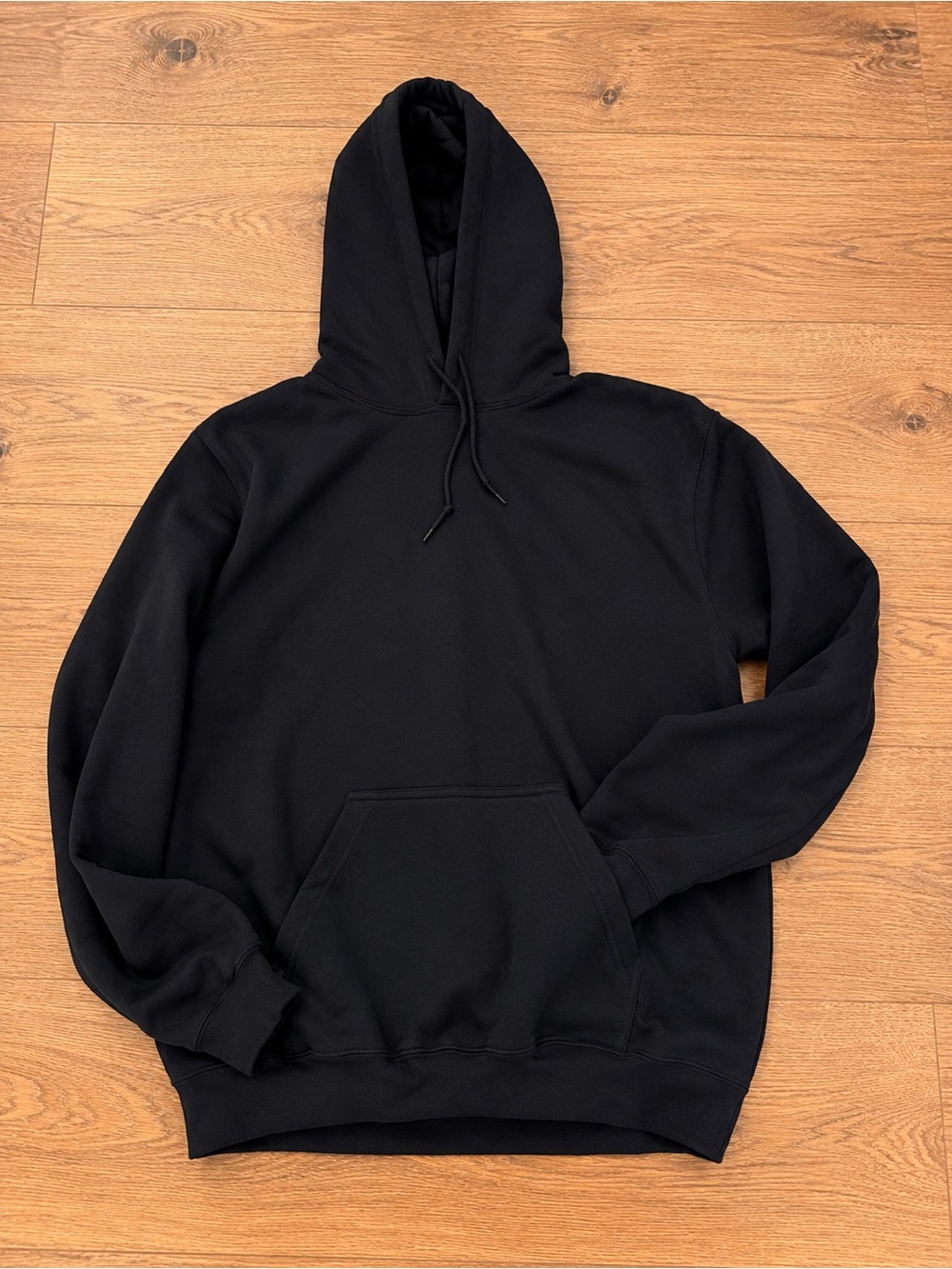 Gildan Heavy Blend Black Graphic Bunny Hoodie Men’s Medium Streetwear - Picture 2 of 3
